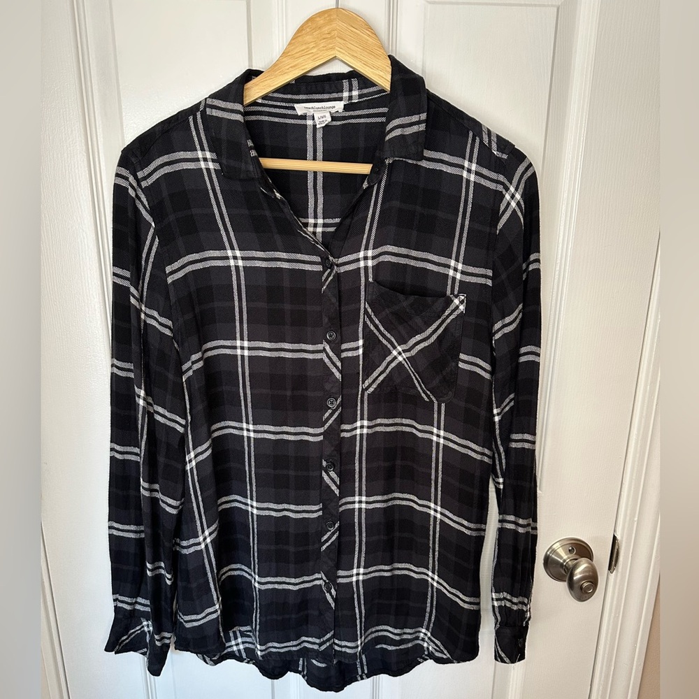 BeachLunchLounge Black & White Plaid Button-Up Shirt Womens Large Grunge Flannel